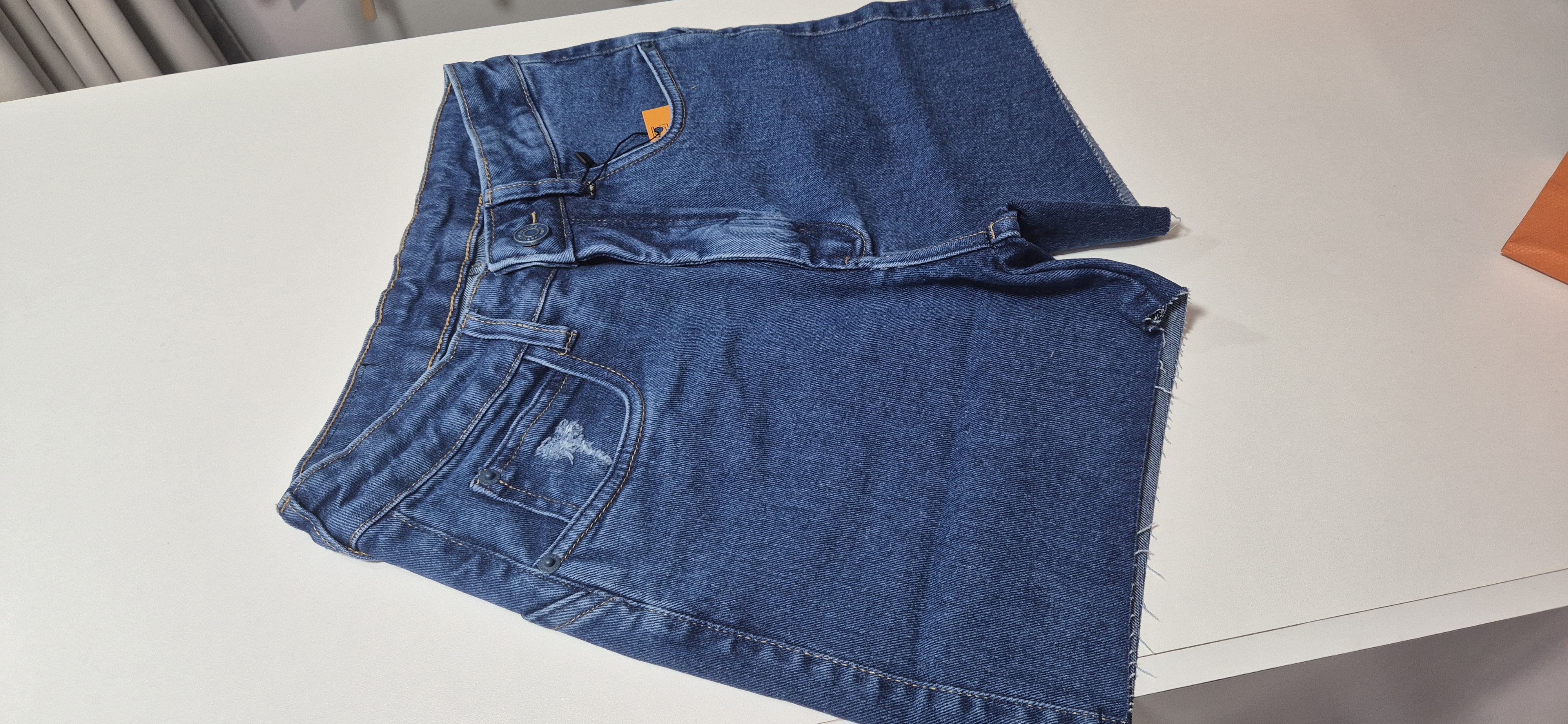 short jeans meia coxa s/lycra c/laser — foto 2